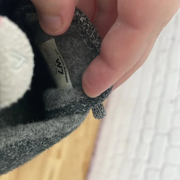 Allbirds The Wool Runners Sneakers Slide On Extremely Comfy size 7 Grey Shoes - Picture 6 of 6